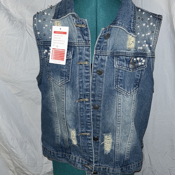 Jeans FAShion denim vest with distressing and beads. NWT. No inside tags.size m - Picture 2 of 7